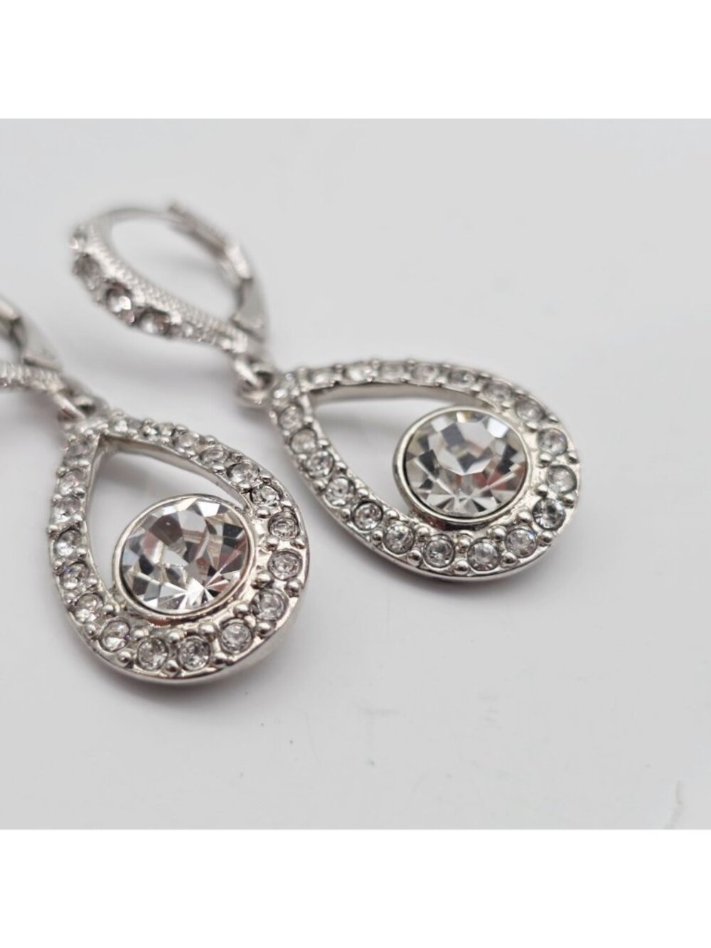 Givenchy Crystal Teardrop Dangle Earrings Silver-Tone Leverback Vintage Jewelry - Picture 3 of 6